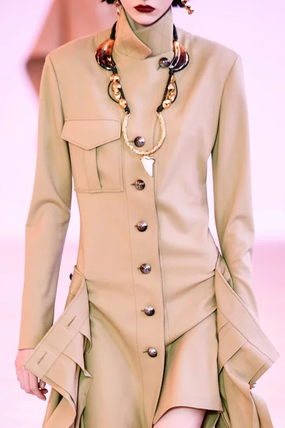 Look 31